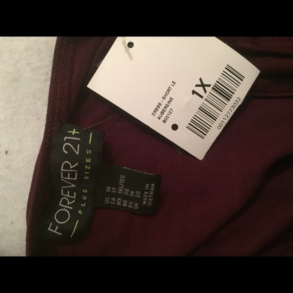 Dark maroon long sleeved dress - Picture 5 of 5